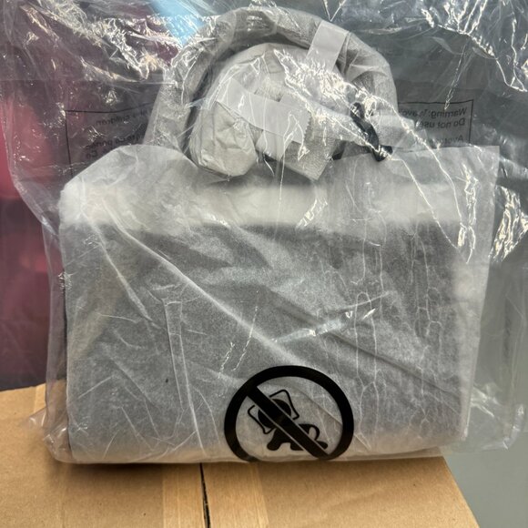 Michael Kors Sheila Small Satchel - Black - Picture 4 of 5